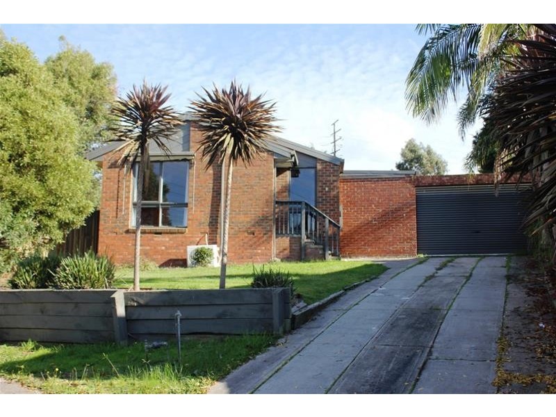9 Basil Close, Hallam VIC 3803