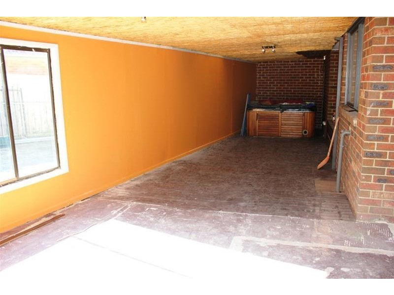 9 Basil Close, Hallam VIC 3803