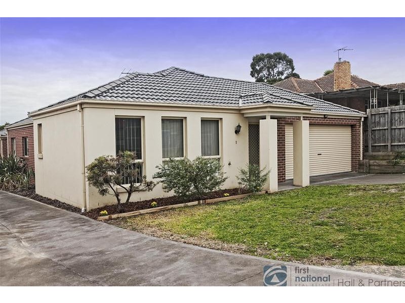 1/4 Doveton Avenue, Eumemmerring VIC 3177