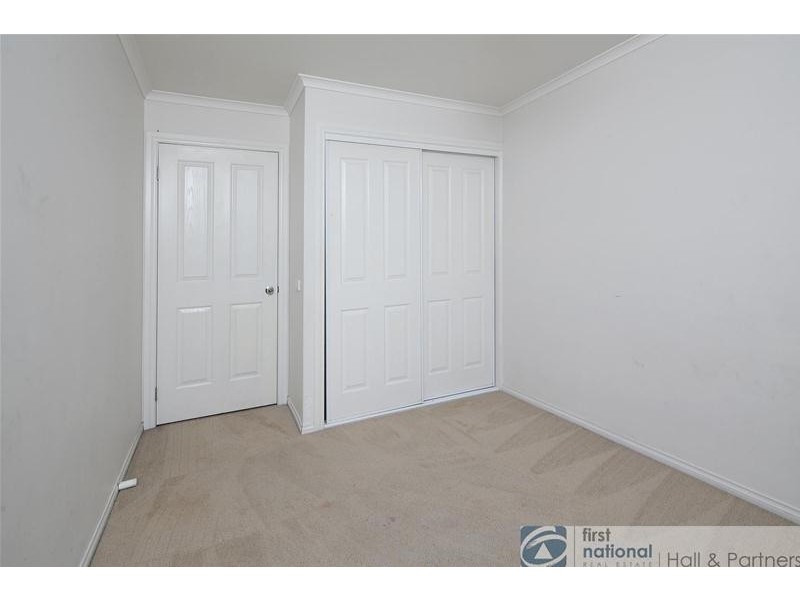 1/4 Doveton Avenue, Eumemmerring VIC 3177