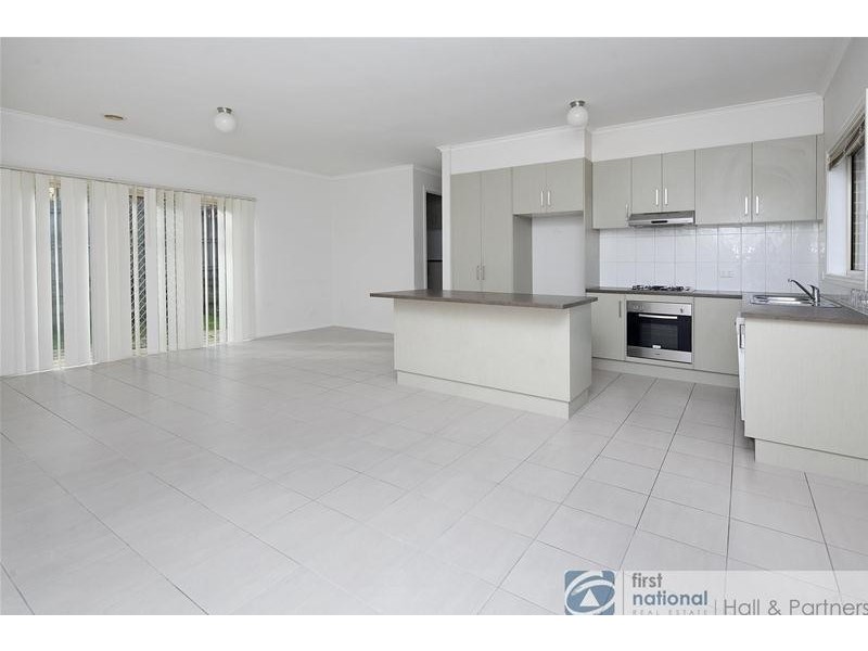 1/4 Doveton Avenue, Eumemmerring VIC 3177