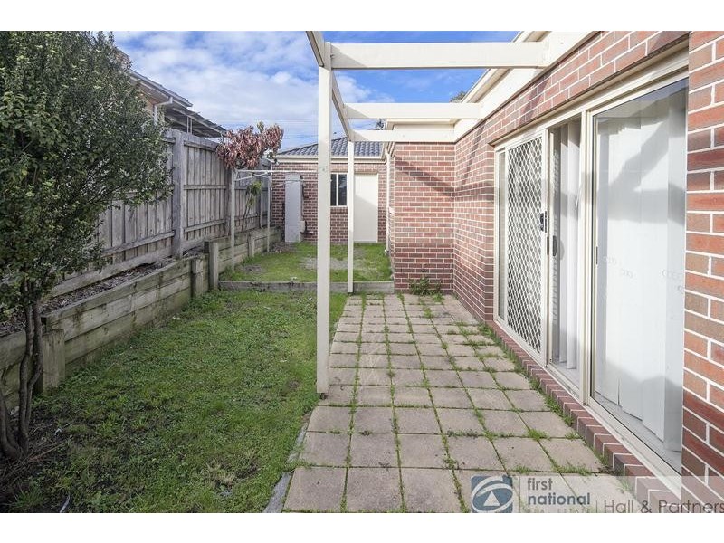1/4 Doveton Avenue, Eumemmerring VIC 3177