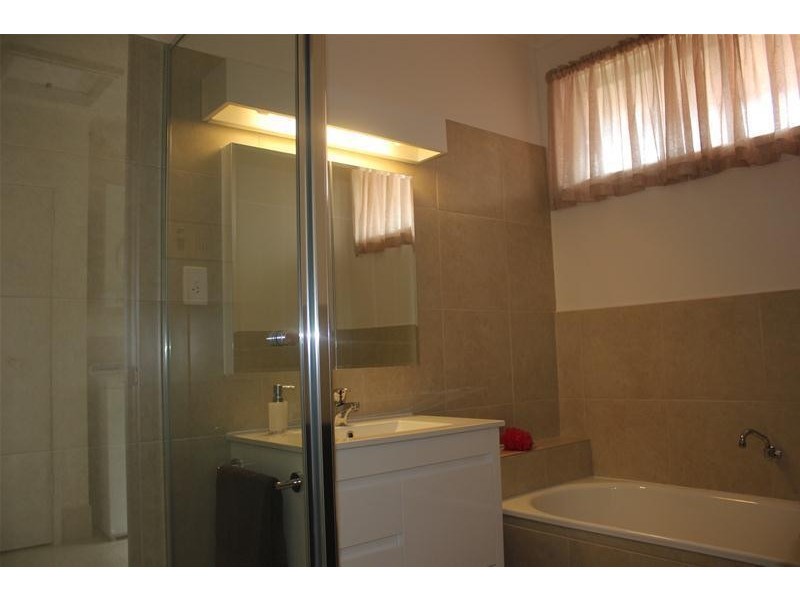 15 Gray Close, Endeavour Hills VIC 3802