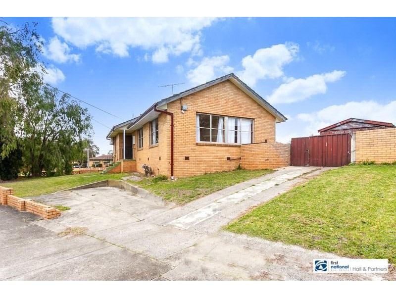 34 Excelsior Drive, Frankston North VIC 3200