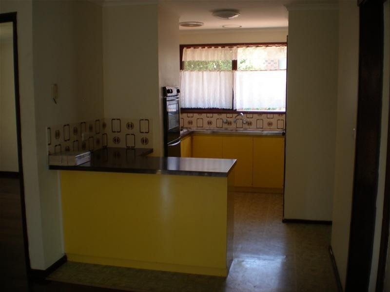 10 Robert Molyneux Avenue, Endeavour Hills VIC 3802