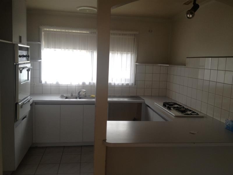 22 Wincanton Court, Noble Park North VIC 3174