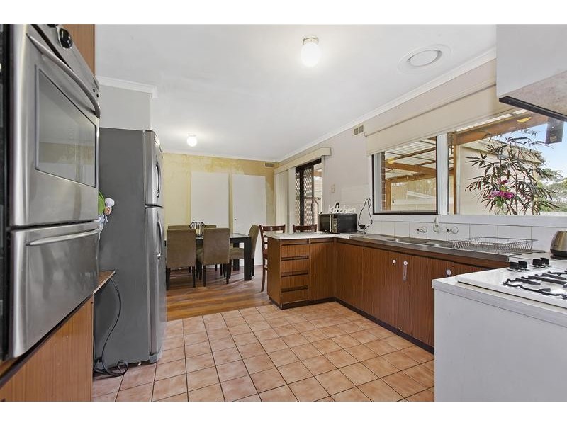 8 Kernot Crescent, Noble Park North VIC 3174