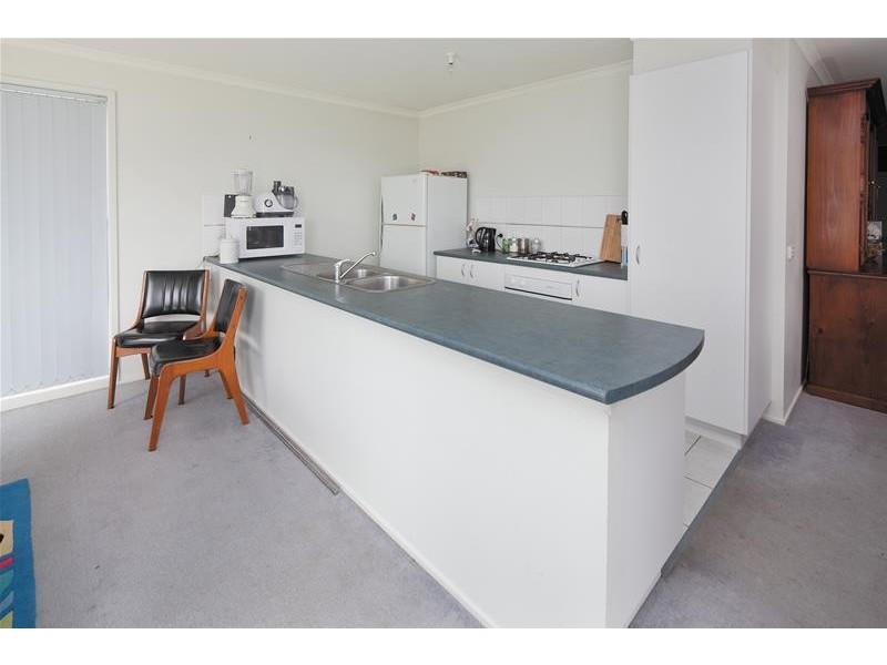 22 Linda Drive, Cranbourne West VIC 3977