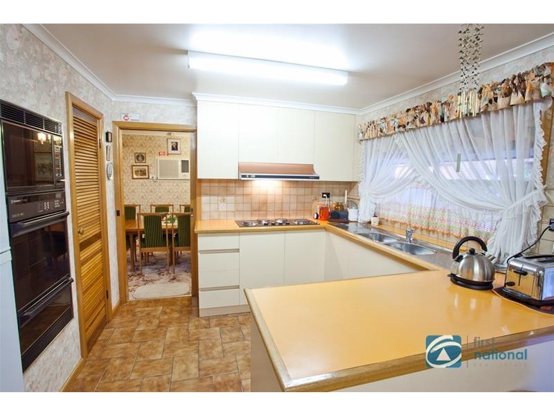 1 Fernbank Crescent, Mulgrave VIC 3170