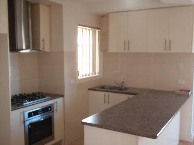 2/4 Jonathan Court, Eumemmerring VIC 3177