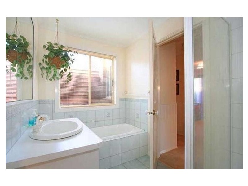 12 Forest Oak Drive, Ferntree Gully VIC 3156