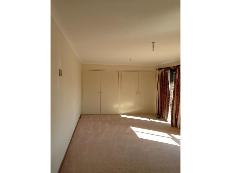 322 James Cook Drive, Endeavour Hills VIC 3802