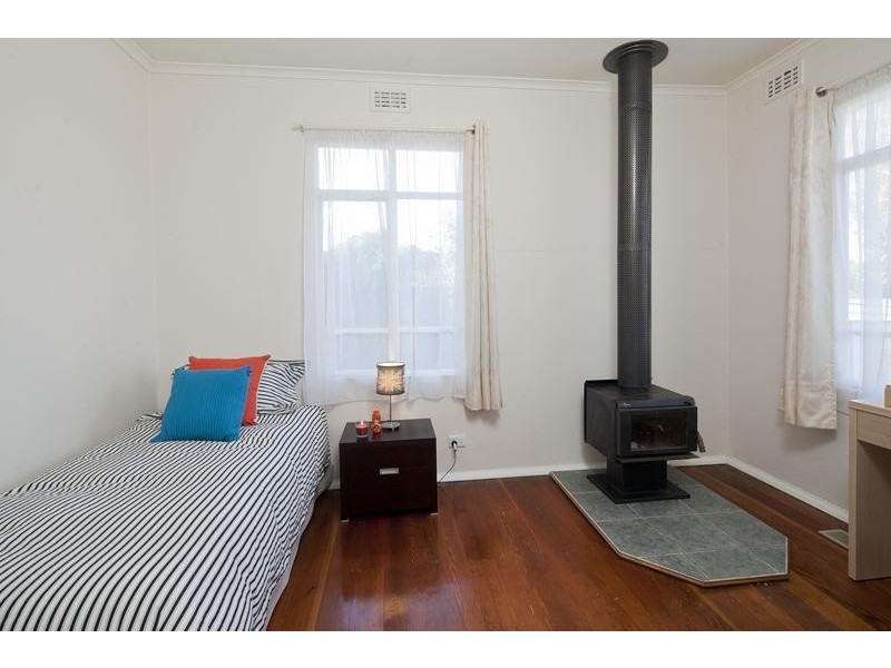 6 Jesson Crescent, Dandenong VIC 3175