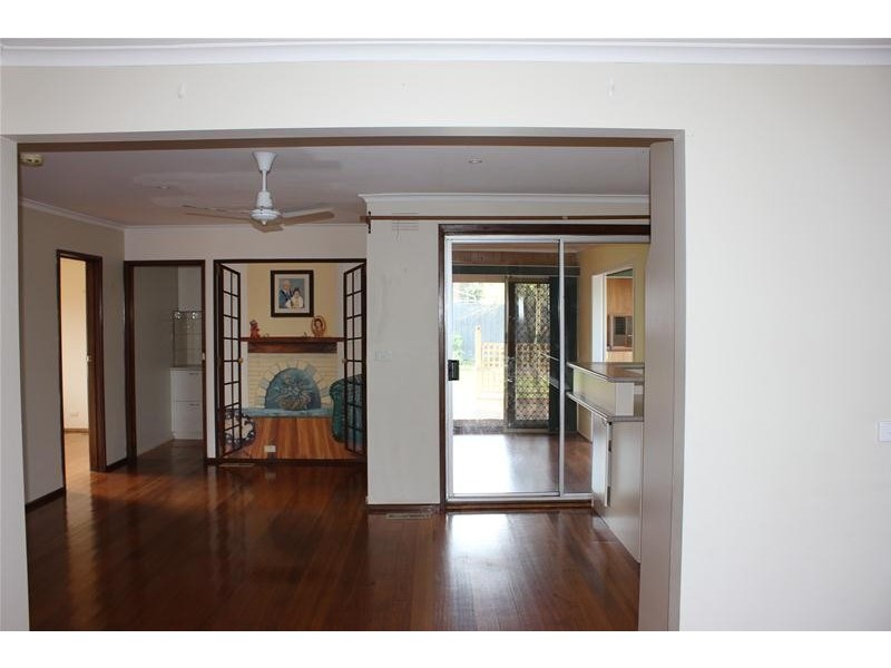 9 Wallaroo Avenue, Narre Warren VIC 3805