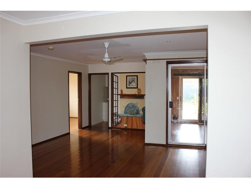 9 Wallaroo Avenue, Narre Warren VIC 3805