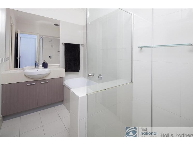 5/21 Kingfisher Drive, Doveton VIC 3177