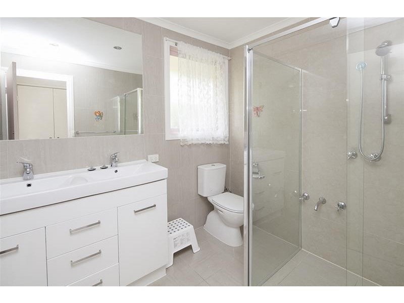 40 Mildura Crescent, Endeavour Hills VIC 3802