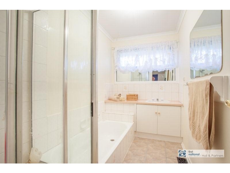 9 Beverly Court, Narre Warren VIC 3805