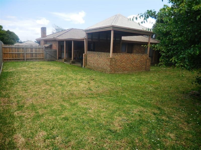 13 Greendale Court, Narre Warren VIC 3805