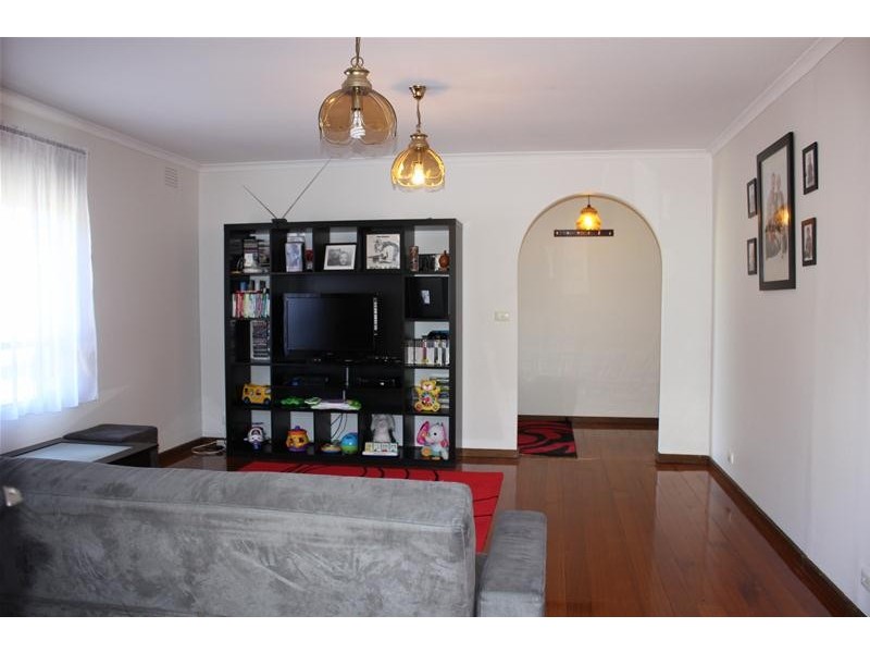 24 Mossgiel Park, Endeavour Hills VIC 3802