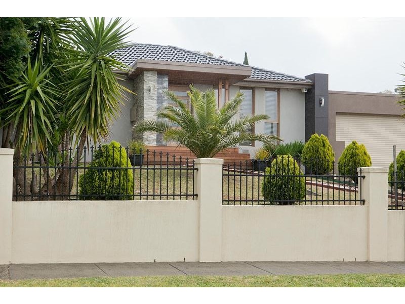 18 Scotsburn Way, Endeavour Hills VIC 3802