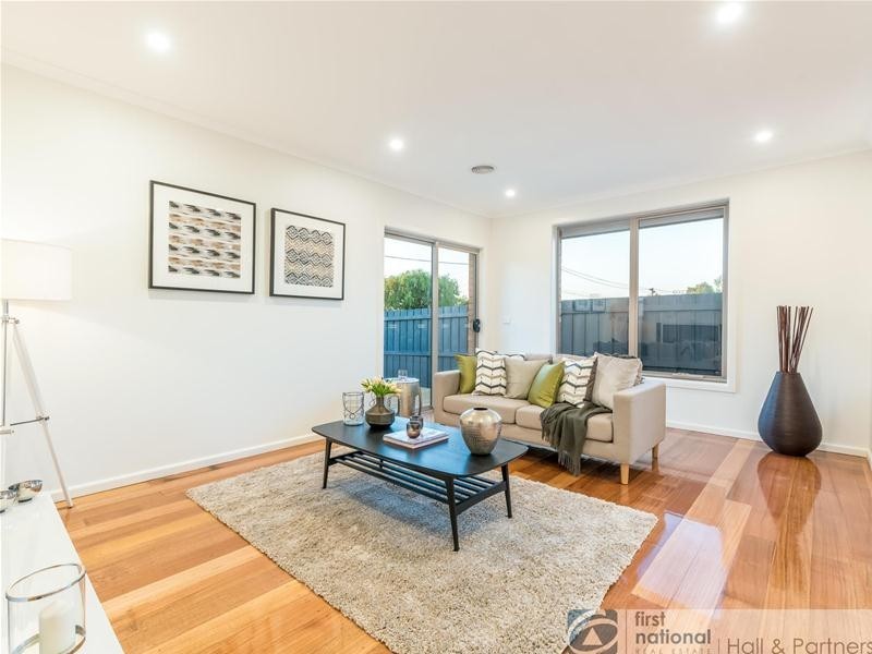 17 Mollison Street, Dandenong North VIC 3175