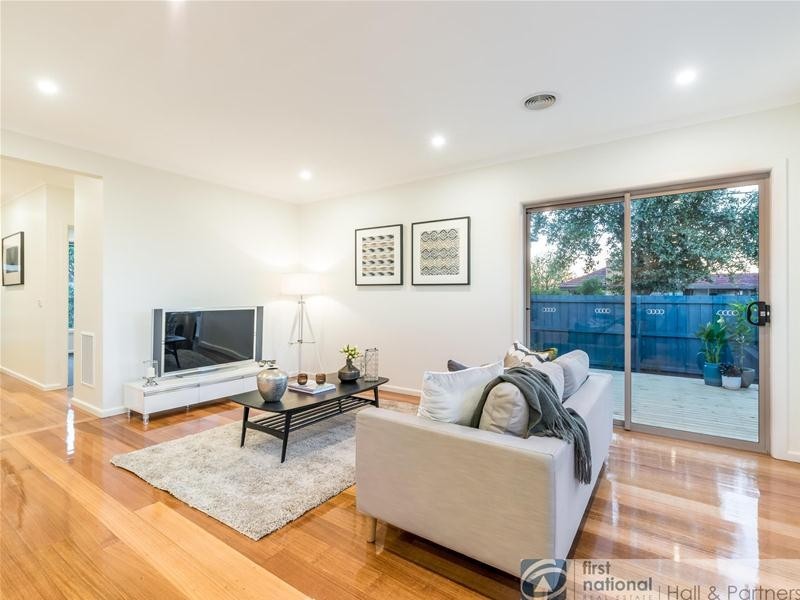 17 Mollison Street, Dandenong North VIC 3175