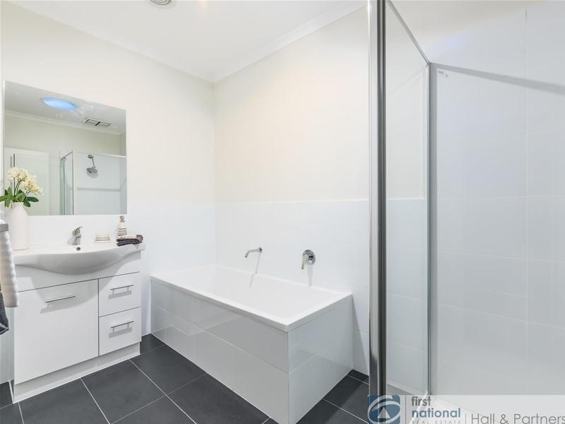 17 Mollison Street, Dandenong North VIC 3175