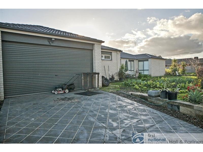 4 Kosta Boda Boulevard, Pakenham VIC 3810
