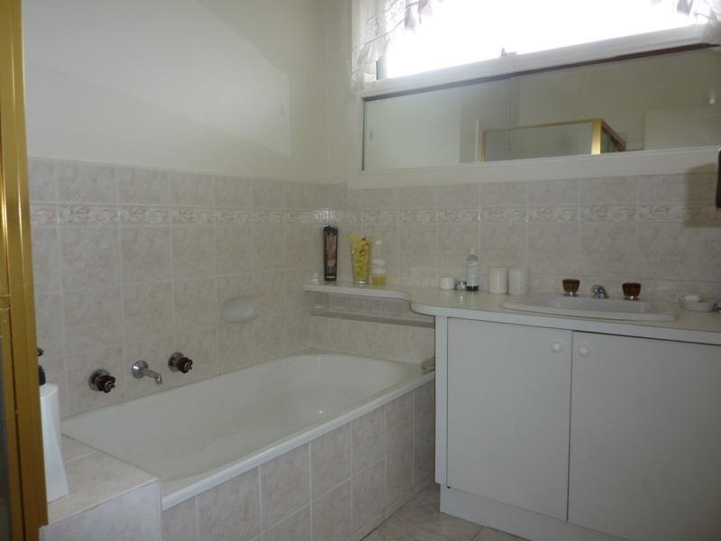 15 McKinley Court, Dandenong North VIC 3175