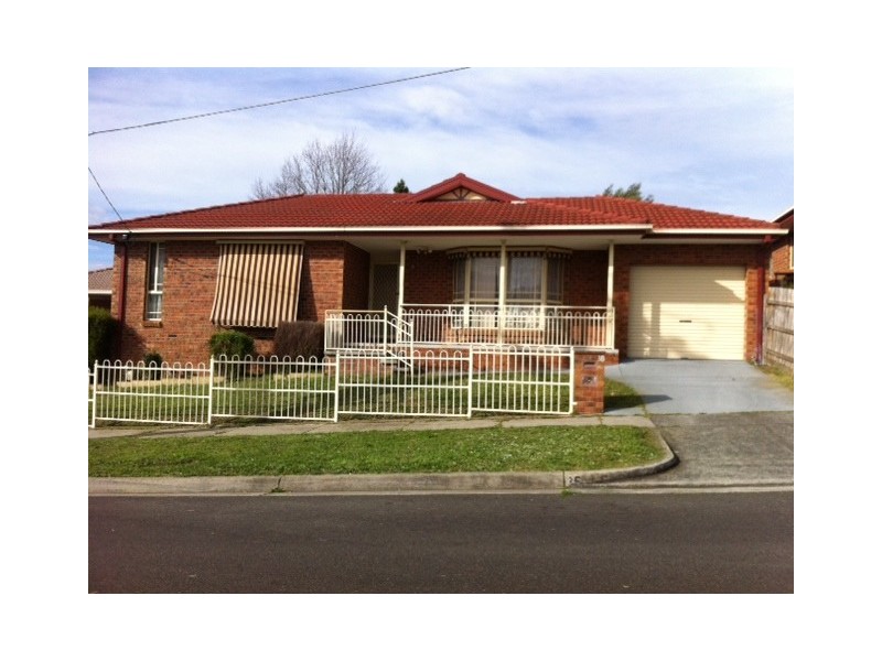 38 Riddell Street, Dandenong North VIC 3175