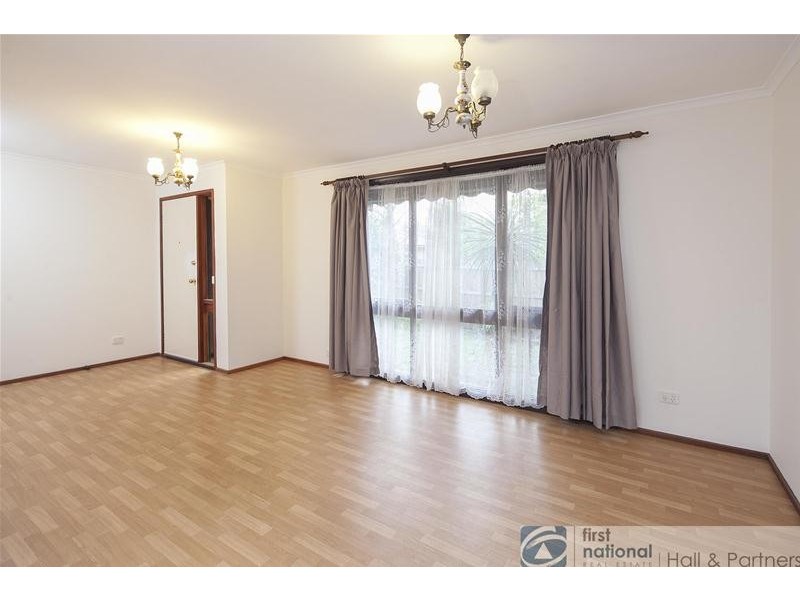 2/21 Kerrison Drive, Hampton Park VIC 3976