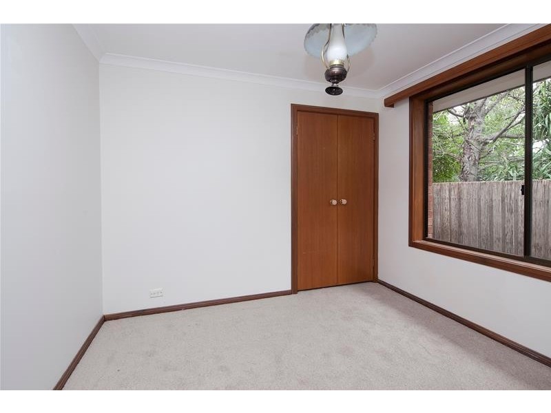 2/21 Edward Avenue, Dandenong VIC 3175