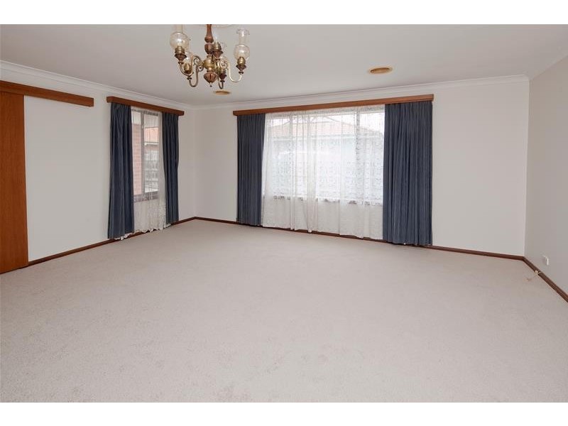 2/21 Edward Avenue, Dandenong VIC 3175