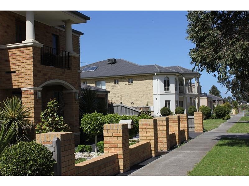 5 Cafardi Boulevard, Keysborough VIC 3173