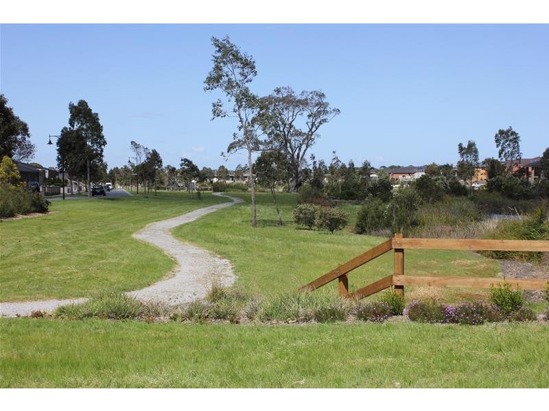 5 Cafardi Boulevard, Keysborough VIC 3173