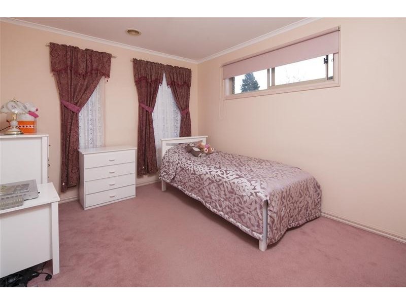 19 William Hovell Drive, Endeavour Hills VIC 3802