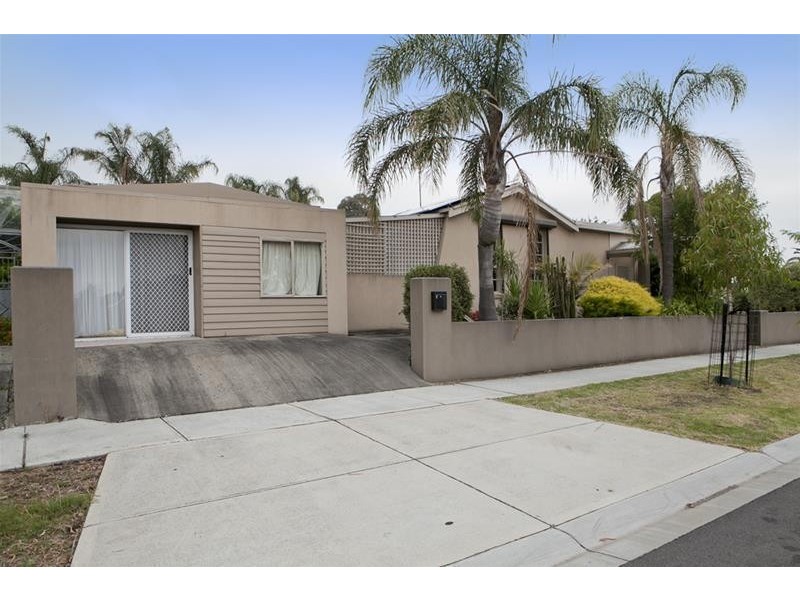 1 Isaac Smith Crescent, Endeavour Hills VIC 3802