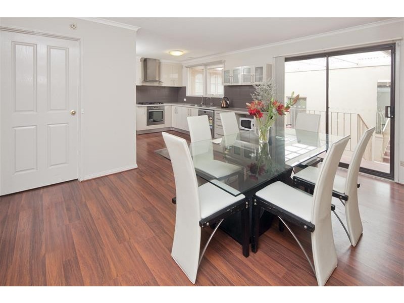 1 Isaac Smith Crescent, Endeavour Hills VIC 3802