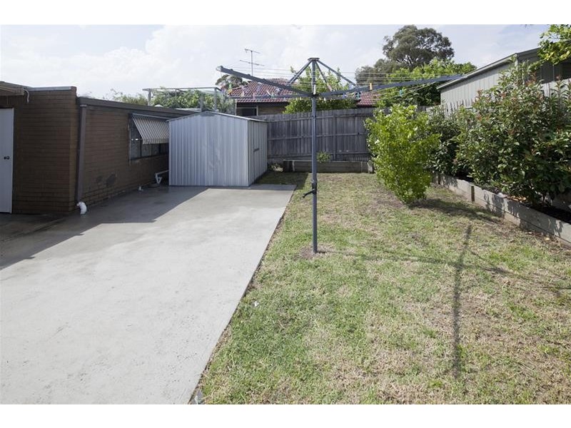 1 Isaac Smith Crescent, Endeavour Hills VIC 3802