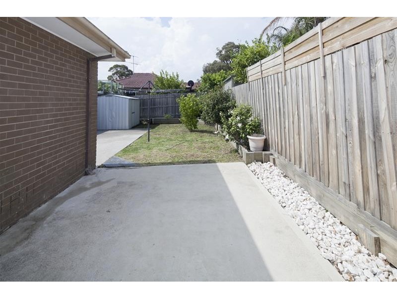 1 Isaac Smith Crescent, Endeavour Hills VIC 3802