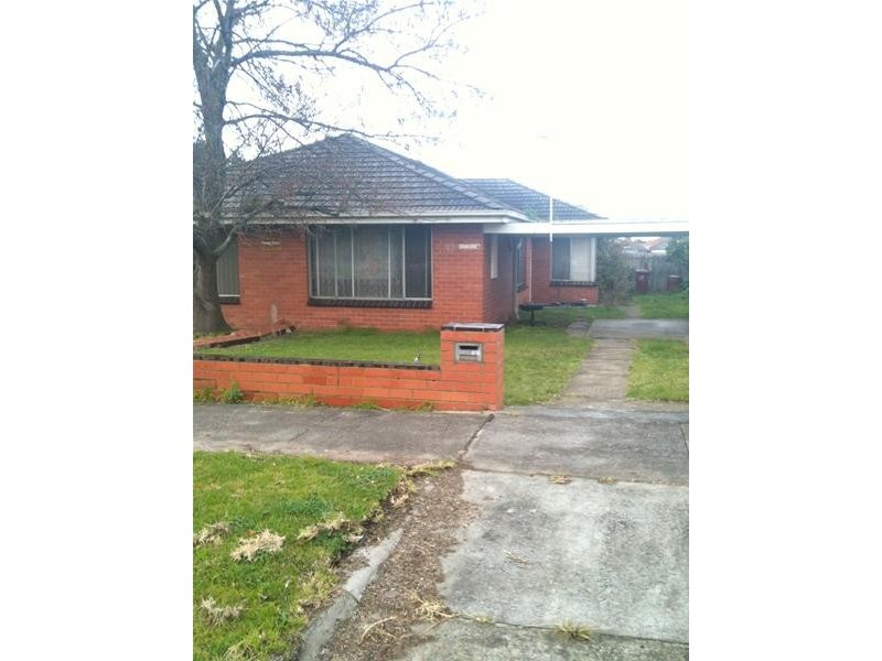 2/4 Third Avenue, Dandenong VIC 3175