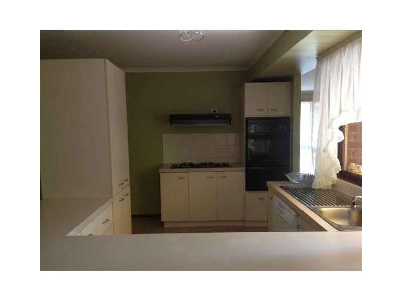 5 Benson Court, Narre Warren VIC 3805