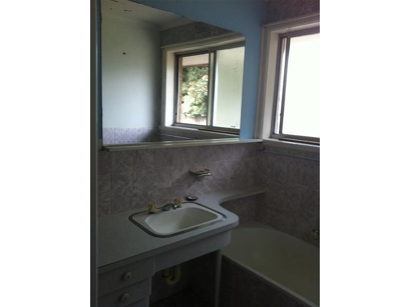 27 Outlook Drive, Dandenong VIC 3175