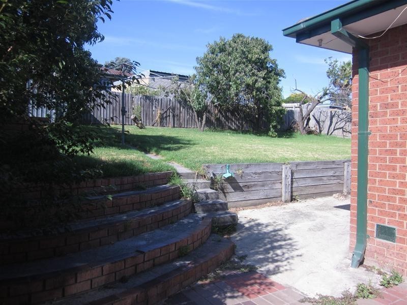 15 Aaran Close, Endeavour Hills VIC 3802