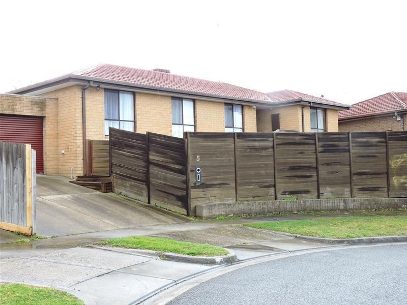 5 Dowell Court, Dandenong North VIC 3175