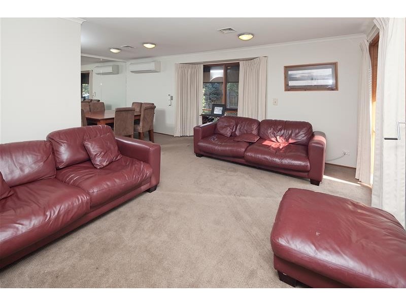 14 Huckson Rise, Dandenong North VIC 3175