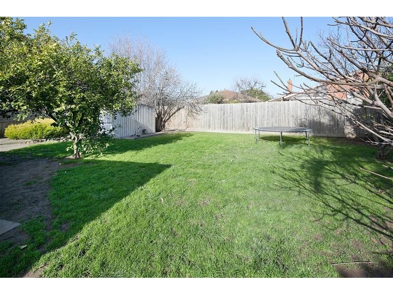 14 Huckson Rise, Dandenong North VIC 3175