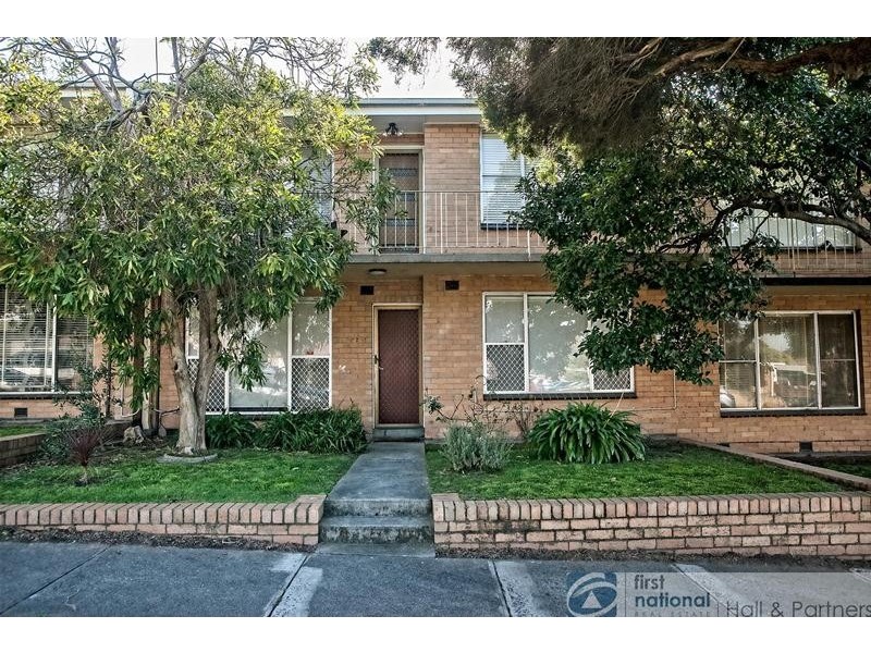 2/1 Carroll Avenue, Dandenong VIC 3175