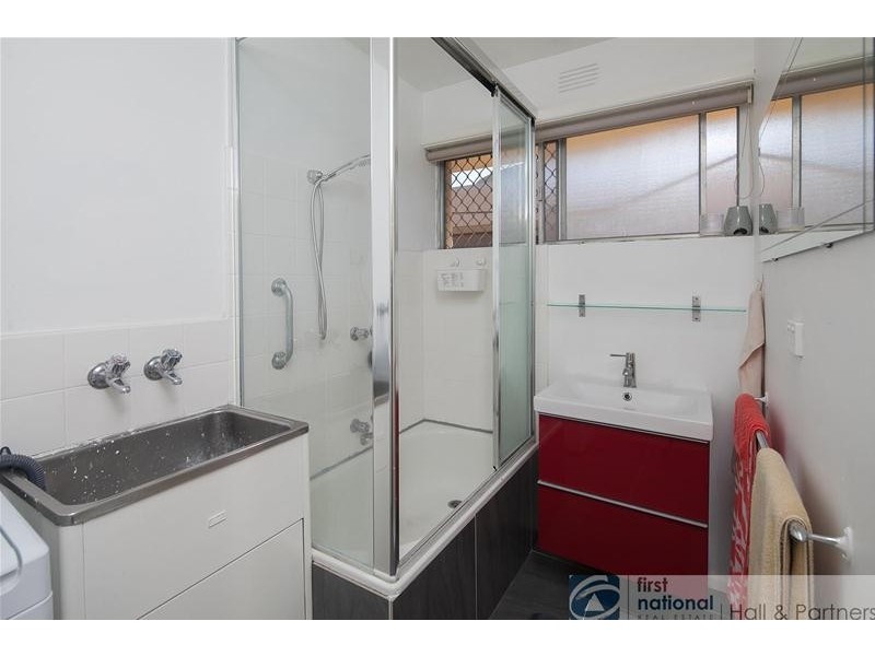 2/1 Carroll Avenue, Dandenong VIC 3175